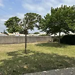 Holiday home Maison Familiale Proche Et Port, Avec Terrasse Equipee, Netflix, Wifi, Menage Inclus - Fr-1-224b-110