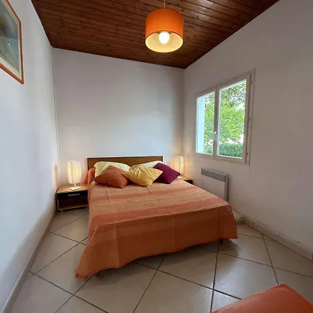 Maison Familiale Proche Et Port, Avec Terrasse Equipee, Netflix, Wifi, Menage Inclus - Fr-1-224b-110 *