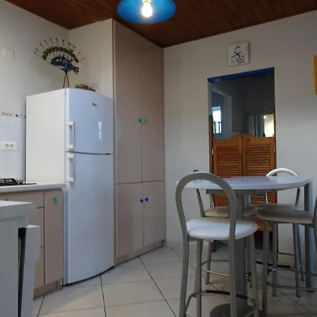 Maison Familiale Proche Et Port, Avec Terrasse Equipee, Netflix, Wifi, Menage Inclus - Fr-1-224b-110 *